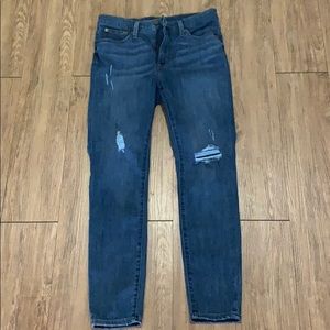 Distressed skinny jeans high waist